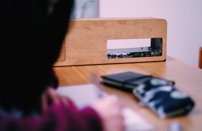 Bottle Sea：日常生活の中に海を表現する装置